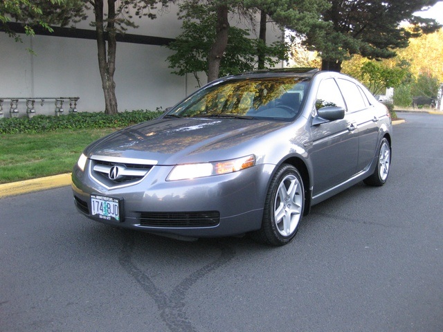 2004 Acura TL 3.2 6-Cylinders Loaded  / NAVIGATION / 1-Owner   - Photo 1 - Portland, OR 97217