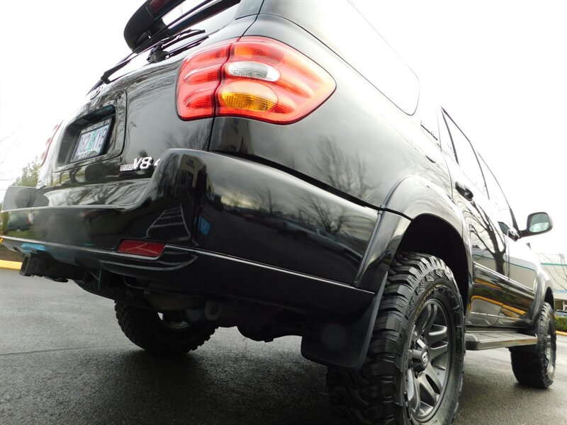 2003 Toyota Sequoia LIMITED 4X4 / 3RD SEAT / LOW MILES / LIFTED   - Photo 11 - Portland, OR 97217