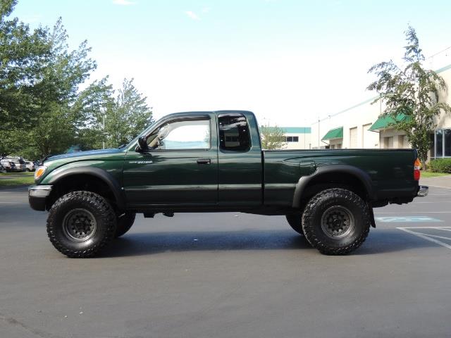 2003 Toyota Tacoma / 4X4 / 5-SPEED MANUAL / NEW TIRES / LIFTED !!!   - Photo 3 - Portland, OR 97217