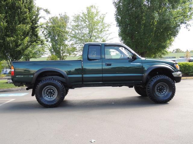 2003 Toyota Tacoma / 4X4 / 5-SPEED MANUAL / NEW TIRES / LIFTED !!!   - Photo 4 - Portland, OR 97217