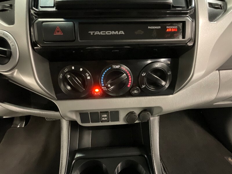 2015 Toyota Tacoma V6 TRD SPORT 4X4 / Navigation & Backup Camera  / LOCAL OREGON TRUCK / 6 FT BED / RUST FREE / 109,000 MILES - Photo 36 - Gladstone, OR 97027