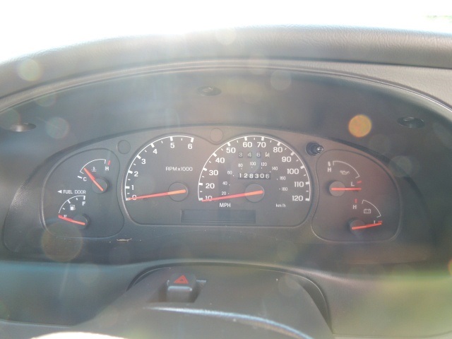 2003 Mazda B4000 SE / Extra Cab / 4X4 / 6Cyl / 5-Speed Manual   - Photo 30 - Portland, OR 97217