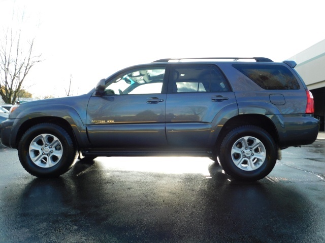 2009 Toyota 4Runner Limited 4x4 / Leather / Sunroof / Nav / PRISTINE   - Photo 3 - Portland, OR 97217