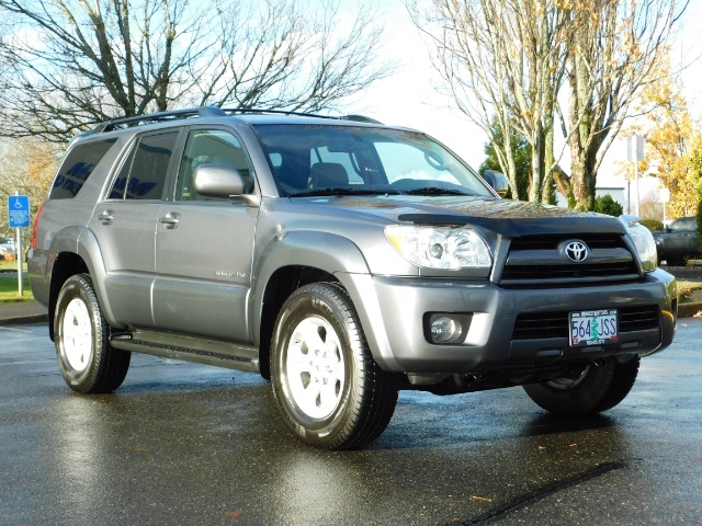 2009 Toyota 4Runner Limited 4x4 / Leather / Sunroof / Nav / PRISTINE   - Photo 2 - Portland, OR 97217