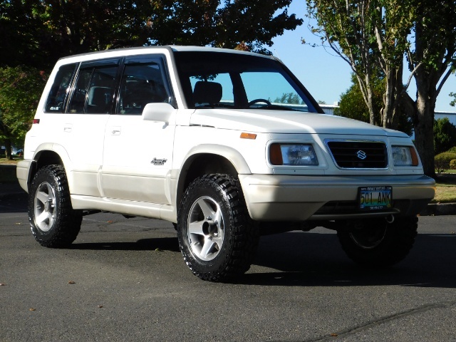 1997 Suzuki Sidekick Sport JLX 4dr 4WD 5Spd Manual 136K miles LIFTED   - Photo 2 - Portland, OR 97217