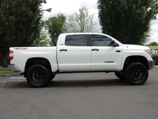 2016 Toyota Tundra SR5 / TRD OFF RD / 4X4 / 1-OWNER/ LIFTED   - Photo 4 - Portland, OR 97217