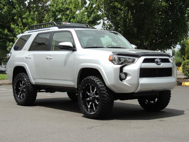 2016 Toyota 4Runner SR5 SPORT SUV 4WD V6 / 3RD SEATS REAR CAM / LIFTED   - Photo 2 - Portland, OR 97217