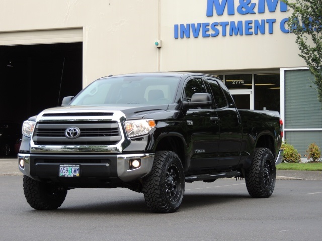 2014 Toyota Tundra SR5 / Crew Cab / 4X4 / 5.7L / LIFTED LIFTED   - Photo 49 - Portland, OR 97217