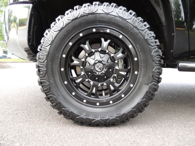 2014 Toyota Tundra SR5 / Crew Cab / 4X4 / 5.7L / LIFTED LIFTED   - Photo 23 - Portland, OR 97217