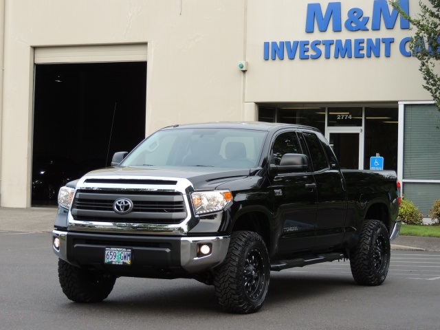 2014 Toyota Tundra SR5 / Crew Cab / 4X4 / 5.7L / LIFTED LIFTED   - Photo 44 - Portland, OR 97217