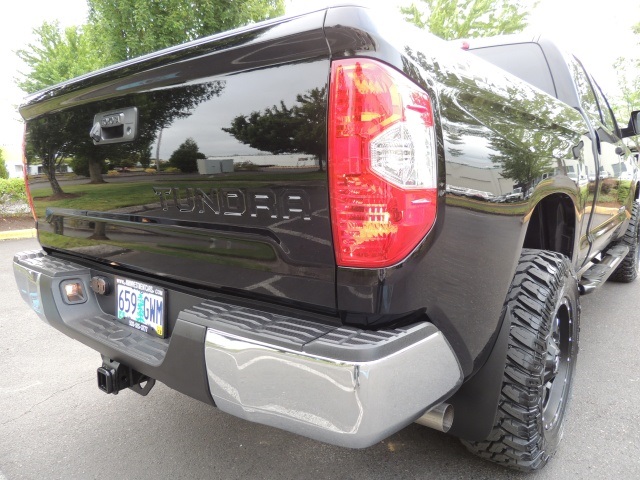 2014 Toyota Tundra SR5 / Crew Cab / 4X4 / 5.7L / LIFTED LIFTED   - Photo 12 - Portland, OR 97217