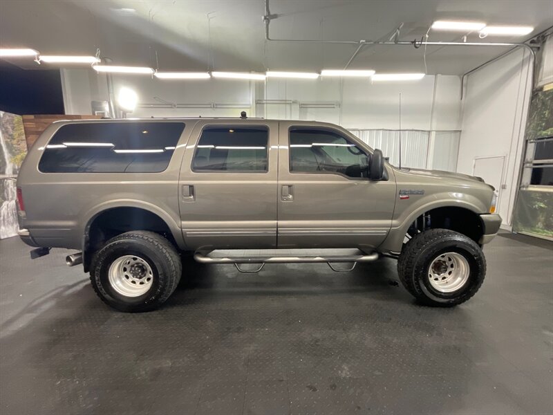 2002 Ford Excursion Limited 4X4 / 7.3L D   - Photo 4 - Gladstone, OR 97027