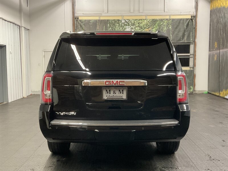 2018 GMC Yukon Denali Sport Utility 4X4 / 6.2L V8 / LOADED LOADED  ONLY 59,000 MILES / Leather / Navi / DVD / Sunroof / 3RD ROW SEAT / CLEAN - Photo 6 - Gladstone, OR 97027