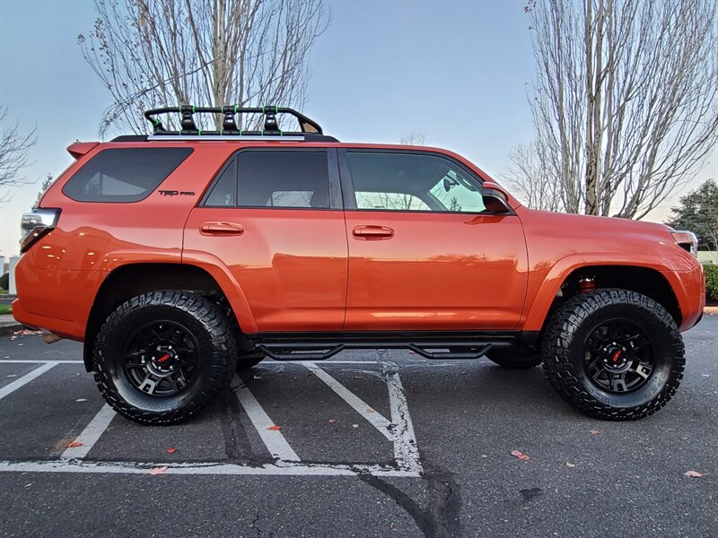 2015 Toyota 4Runner TRD PRO 4X4 / LIFTED / CRAWL CONTROL / DIFF LOCKER  / NEW TIRES / OEM TRD WHEELS / 1-OWNER / PRISTINE SHAPE !!! - Photo 4 - Portland, OR 97217