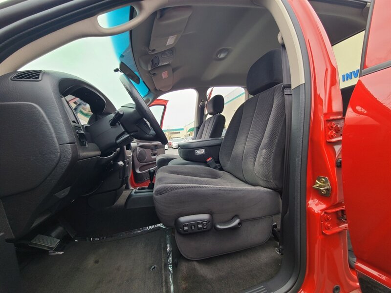 2003 Dodge Ram 3500 4X4 / 5.9L DIESEL / NEW LIFT+WHEELS+TIRE / 95K MLS / HIGH OUTPUT / LOCAL / NO RUST / CUMMINS - Photo 13 - Portland, OR 97217