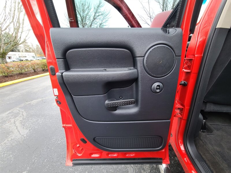 2003 Dodge Ram 3500 4X4 / 5.9L DIESEL / NEW LIFT+WHEELS+TIRE / 95K MLS / HIGH OUTPUT / LOCAL / NO RUST / CUMMINS - Photo 46 - Portland, OR 97217