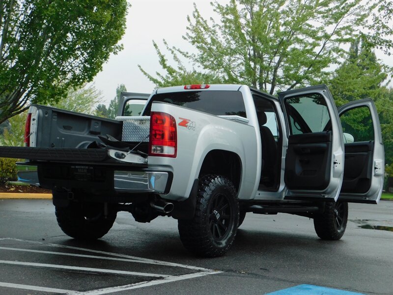 2011 GMC Sierra 1500 SLE 4X4 Crew Cab LIFTED Brand New 35 " MUD XD RIMS   - Photo 29 - Portland, OR 97217