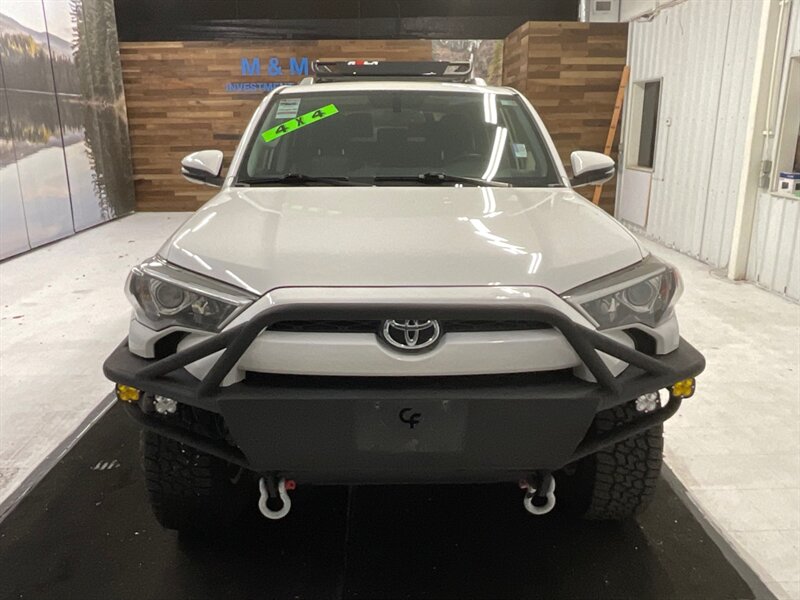 2015 Toyota 4Runner SR5 Premium 4X4 / 3RD ROW SEAT / LIFTED  / Leather & Heated Seats / Sunroof / Navigation & Backup Camera / CUSTOM BUMPER / 1-OWNER / RUST FREE - Photo 5 - Gladstone, OR 97027