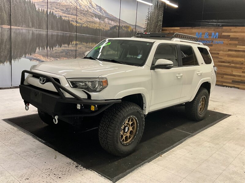 2015 Toyota 4Runner SR5 Premium 4X4 / 3RD ROW SEAT / LIFTED  / Leather & Heated Seats / Sunroof / Navigation & Backup Camera / CUSTOM BUMPER / 1-OWNER / RUST FREE - Photo 1 - Gladstone, OR 97027