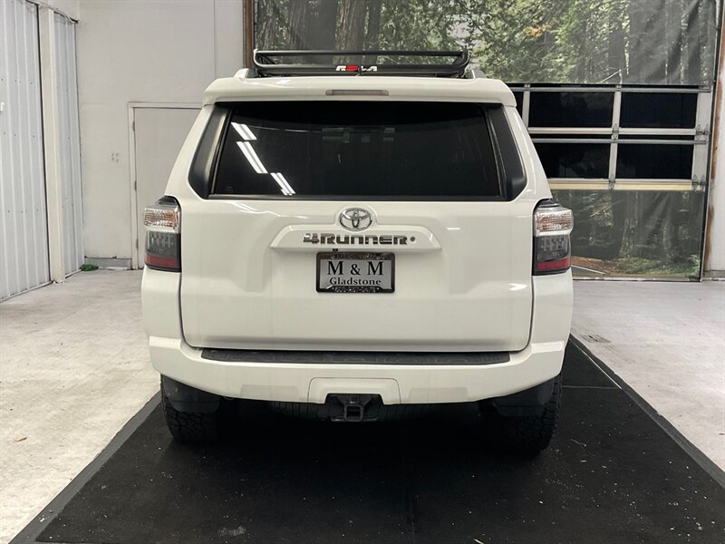 2015 Toyota 4Runner SR5 Premium 4X4 / 3RD ROW SEAT / LIFTED  / Leather & Heated Seats / Sunroof / Navigation & Backup Camera / CUSTOM BUMPER / 1-OWNER / RUST FREE - Photo 6 - Gladstone, OR 97027