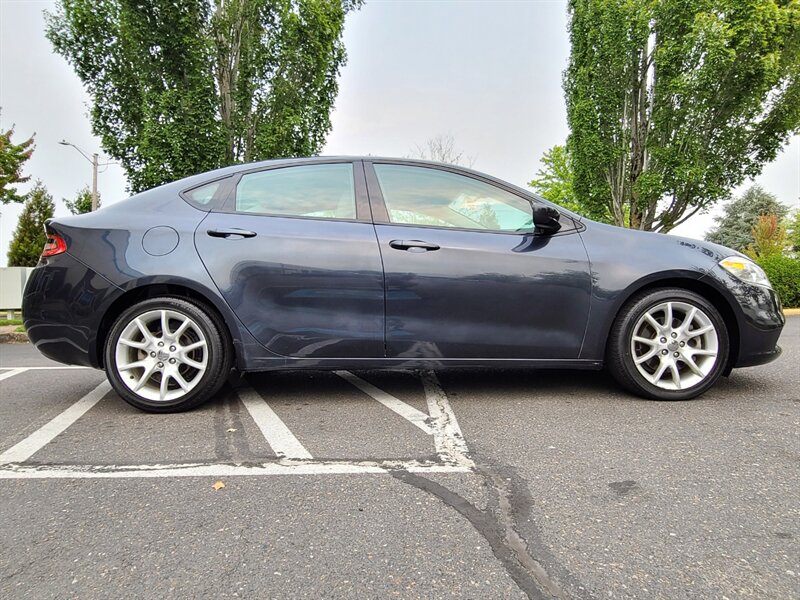 2013 Dodge Dart SXT Sedan / 4-CYL / Automatic / Clean Title / New  Tires / VERY LOW MILES - Photo 4 - Portland, OR 97217