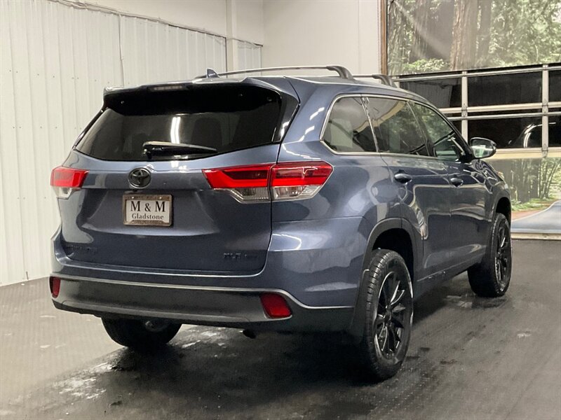 2018 Toyota Highlander XLE Sport Utility AWD / Leather Navi / 23,000 MILE  LOCAL SUV / 3RD ROW SEAT / Leather & Heated Seats / Sunroof / BRAND NEW TIRES - Photo 7 - Gladstone, OR 97027