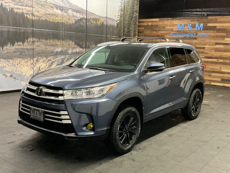 2018 Toyota Highlander XLE Sport Utility AWD / Leather Navi / 23,000 MILE  LOCAL SUV / 3RD ROW SEAT / Leather & Heated Seats / Sunroof / BRAND NEW TIRES - Photo 1 - Gladstone, OR 97027