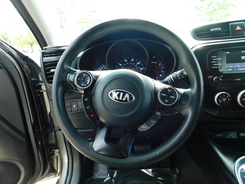 2019 Kia Soul Wagon SUV / Auto / Camera / 1-OWNER / 8,000 MILES   - Photo 19 - Portland, OR 97217