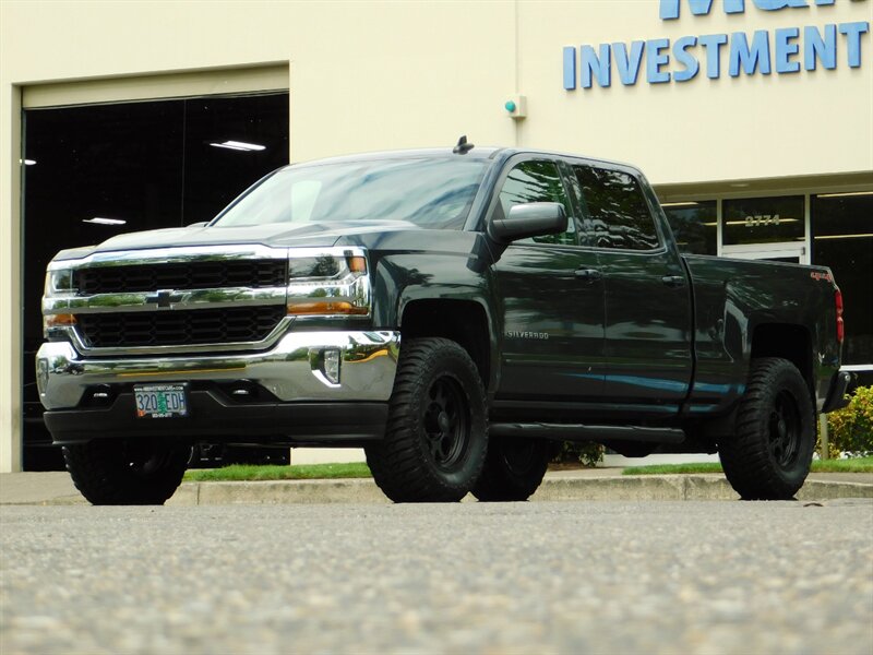 2017 Chevrolet Silverado 1500 LT Crew Cab 4X4 5.3L / 1-OWNER /NEW WHEELS & TIRES   - Photo 1 - Portland, OR 97217