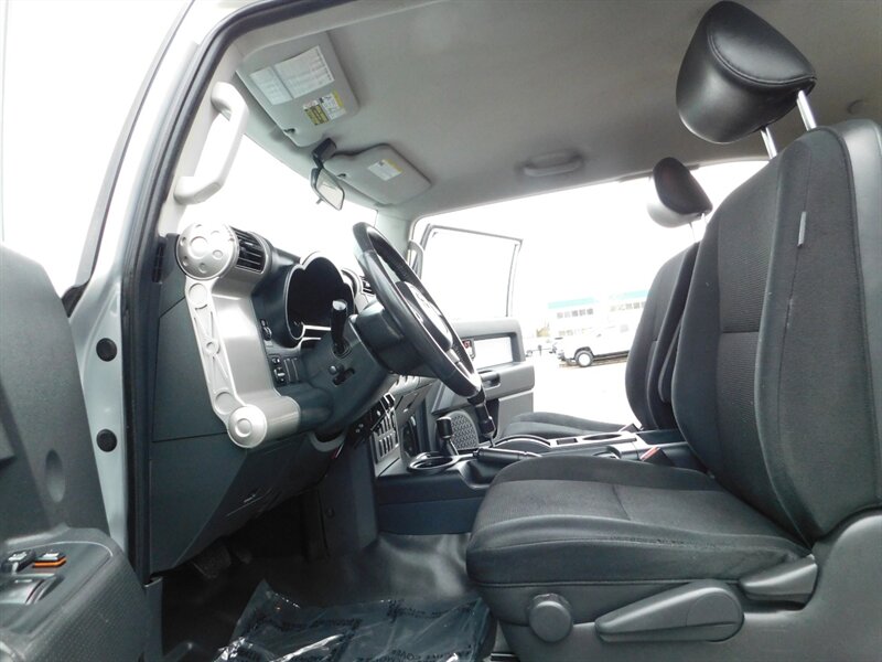 2007 Toyota FJ Cruiser 4WD RR DIFF LOCK ARB OMU LIFT WARRIOR BUMPERS WINC   - Photo 14 - Portland, OR 97217