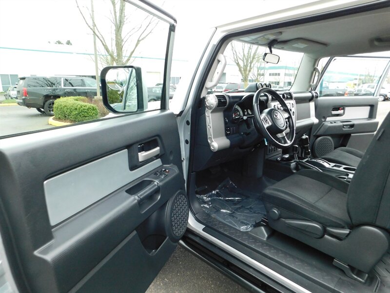 2007 Toyota FJ Cruiser 4WD RR DIFF LOCK ARB OMU LIFT WARRIOR BUMPERS WINC   - Photo 33 - Portland, OR 97217