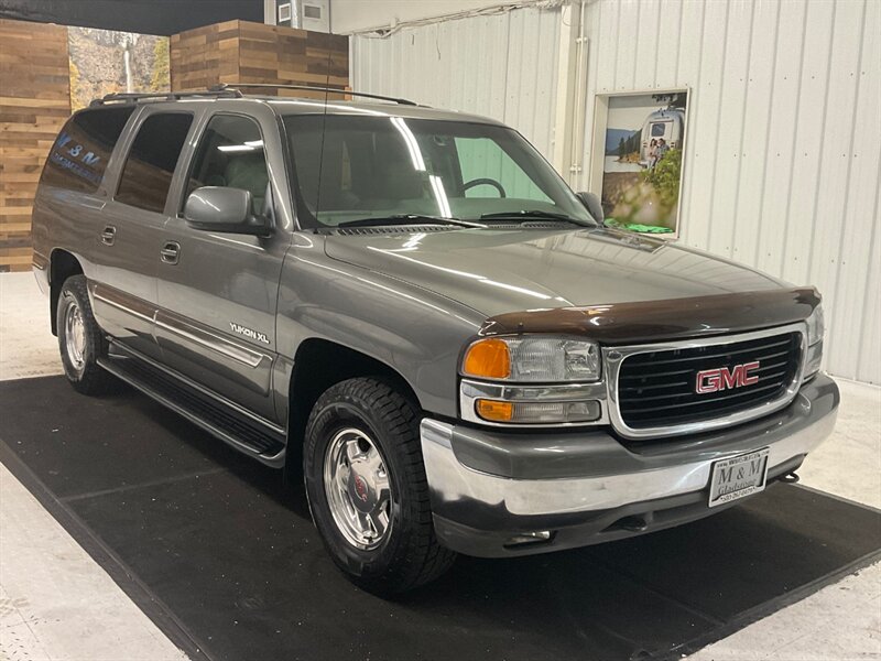 2001 GMC Yukon XL 1500 SLT  4X4 / 5.3L V8 / 1-OWNER / 81,000 MILE  / LOCAL SUV / RUST FREE / Leather & Heated Seats / 3RD ROW SEAT / BRAND NEW TIRES - Photo 2 - Gladstone, OR 97027