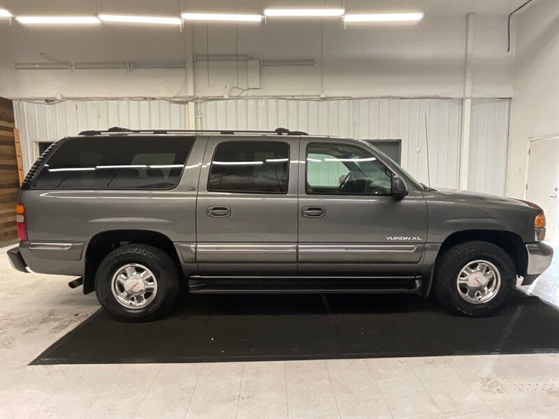 2001 GMC Yukon XL 1500 SLT  4X4 / 5.3L V8 / 1-OWNER / 81,000 MILE  / LOCAL SUV / RUST FREE / Leather & Heated Seats / 3RD ROW SEAT / BRAND NEW TIRES - Photo 4 - Gladstone, OR 97027