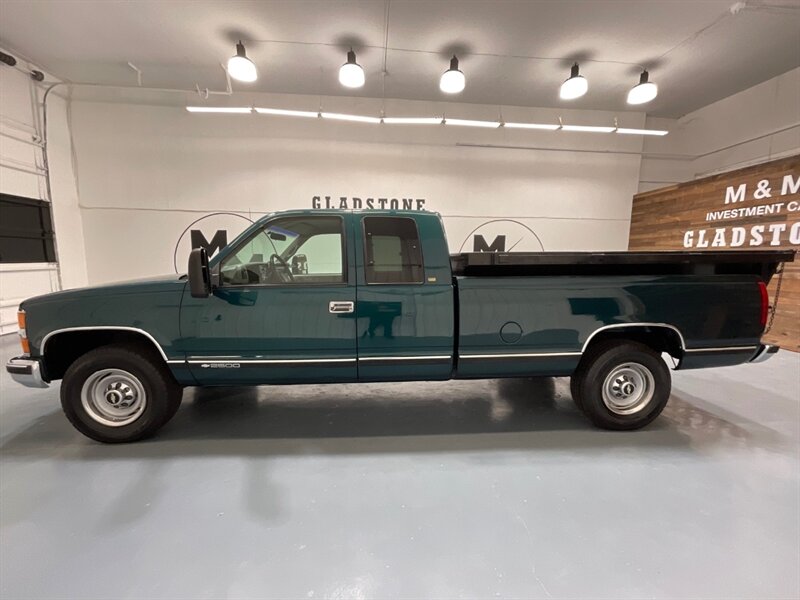 1997 Chevrolet C/K 2500 Series C2500 Silverado 6.5L TURBO DIESEL /DUMP BED  / HYDRAULIC DUMP BED / ZERO RUST / 115K Miles - Photo 3 - Gladstone, OR 97027