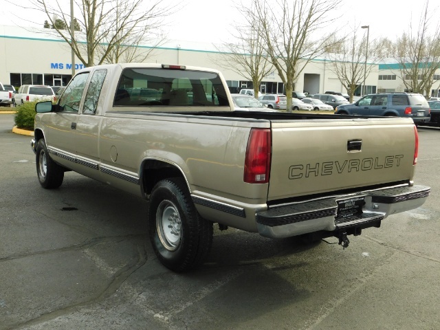 2000 Chevrolet C2500 LS 5.7Liter V8 Vertic 2WD 2-Owner   - Photo 5 - Portland, OR 97217