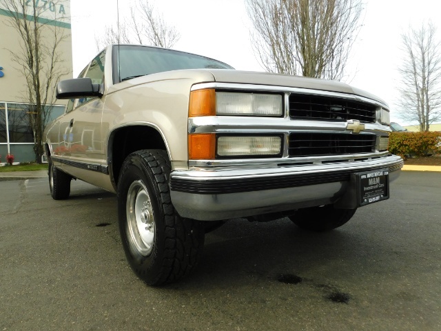 2000 Chevrolet C2500 LS 5.7Liter V8 Vertic 2WD 2-Owner   - Photo 24 - Portland, OR 97217