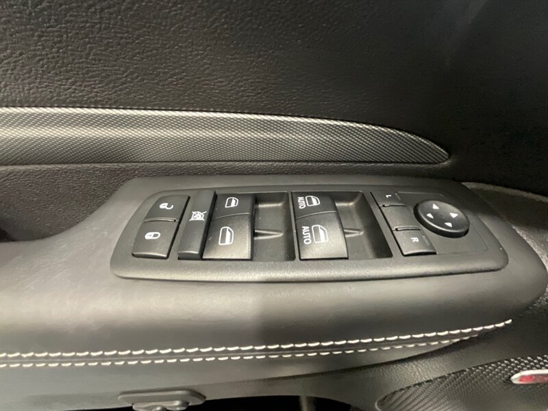 2018 Dodge Durango SRT 392 / AWD / 6.4L V8 HEMI / 55,000 MILES  / 3RD ROW SEAT - Photo 58 - Gladstone, OR 97027