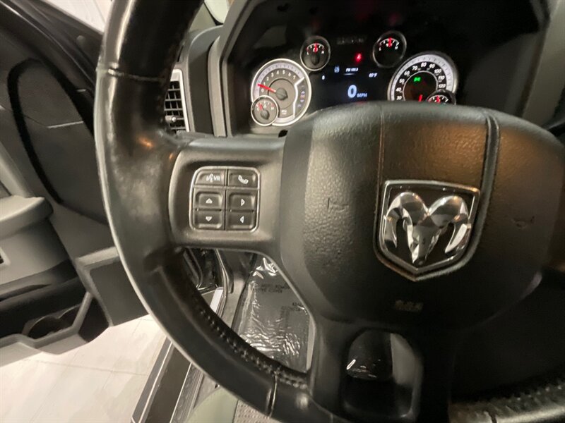 2015 RAM 2500 Big Horn MEGA CAB 4X4 / 6.4L V8 HEMI / NEW TIRES / LOCAL TRUCK / RUST FREE / Backup Camera / Canopy / 101,000 MILES - Photo 41 - Gladstone, OR 97027