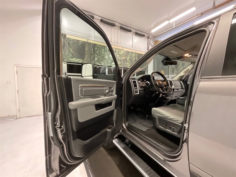 2015 RAM 2500 Big Horn MEGA CAB 4X4 / 6.4L V8 HEMI / NEW TIRES / LOCAL TRUCK / RUST FREE / Backup Camera / Canopy / 101,000 MILES - Photo 11 - Gladstone, OR 97027