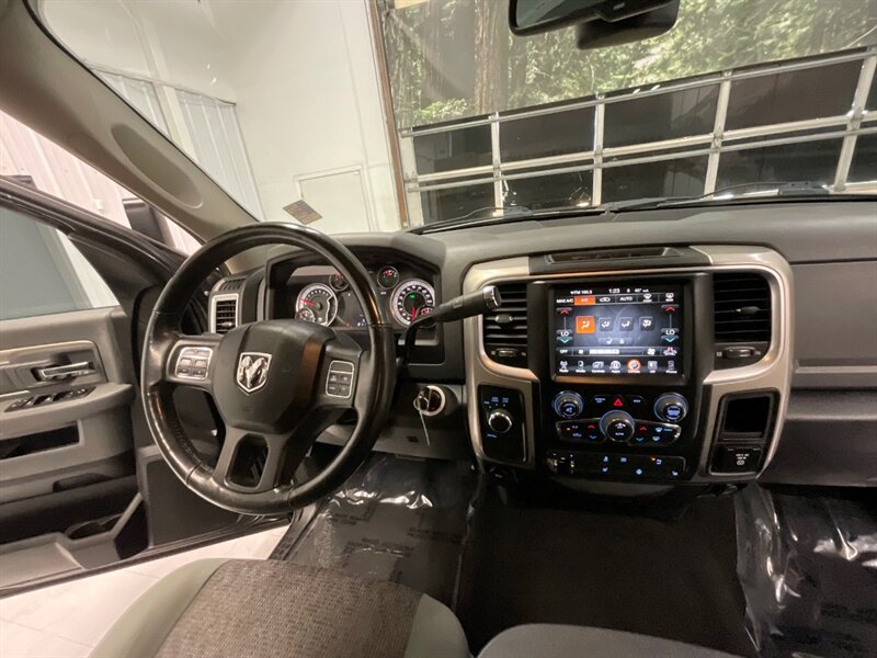2015 RAM 2500 Big Horn MEGA CAB 4X4 / 6.4L V8 HEMI / NEW TIRES / LOCAL TRUCK / RUST FREE / Backup Camera / Canopy / 101,000 MILES - Photo 18 - Gladstone, OR 97027
