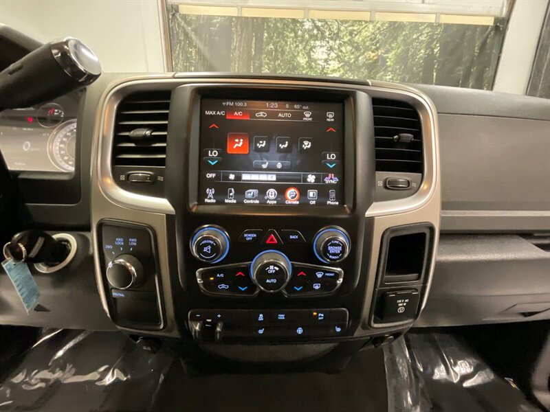 2015 RAM 2500 Big Horn MEGA CAB 4X4 / 6.4L V8 HEMI / NEW TIRES / LOCAL TRUCK / RUST FREE / Backup Camera / Canopy / 101,000 MILES - Photo 19 - Gladstone, OR 97027