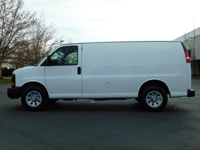 2014 Chevrolet Express 1500 / Cargo Van / 6Cyl / 1-Owner / Execl Cond   - Photo 3 - Portland, OR 97217