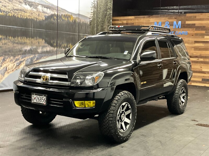 2005 Toyota 4Runner SR5 Sport Utility 4X4 / V6 / LEAHER / LIFTED LIFTE  NEW WHEELS & TIRES / SUNROOF / SHARP & CLEAN - Photo 1 - Gladstone, OR 97027