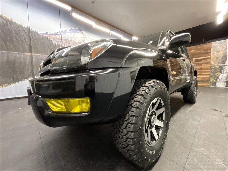 2005 Toyota 4Runner SR5 Sport Utility 4X4 / V6 / LEAHER / LIFTED LIFTE  NEW WHEELS & TIRES / SUNROOF / SHARP & CLEAN - Photo 9 - Gladstone, OR 97027