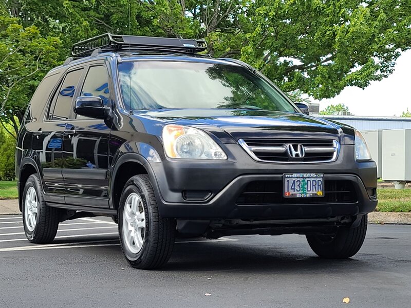 2004 Honda CR-V 4X4 / Moon Roof / Records / Excellent Condition  / 4-Cyl 2.4 Liter / Cargo Basket - Photo 2 - Portland, OR 97217