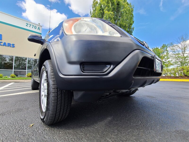 2004 Honda CR-V 4X4 / Moon Roof / Records / Excellent Condition  / 4-Cyl 2.4 Liter / Cargo Basket - Photo 10 - Portland, OR 97217