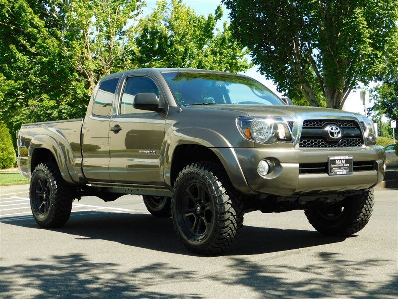 2011 Toyota Tacoma V6 4WD SR5 Lifted / 33”Mud / 5Speed Man. / LowMile   - Photo 2 - Portland, OR 97217