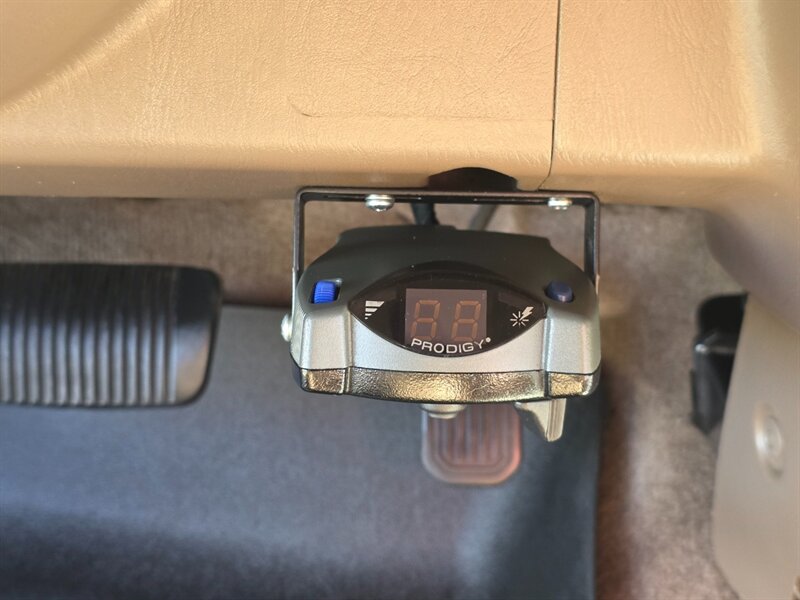 2001 Toyota Tundra Limited - Photo 36 - Portland, OR 97217