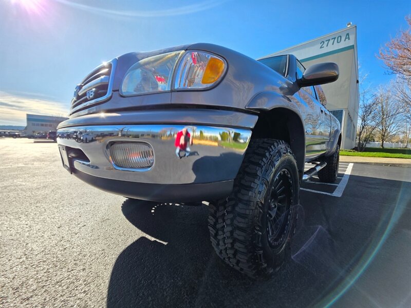 2001 Toyota Tundra Limited - Photo 10 - Portland, OR 97217