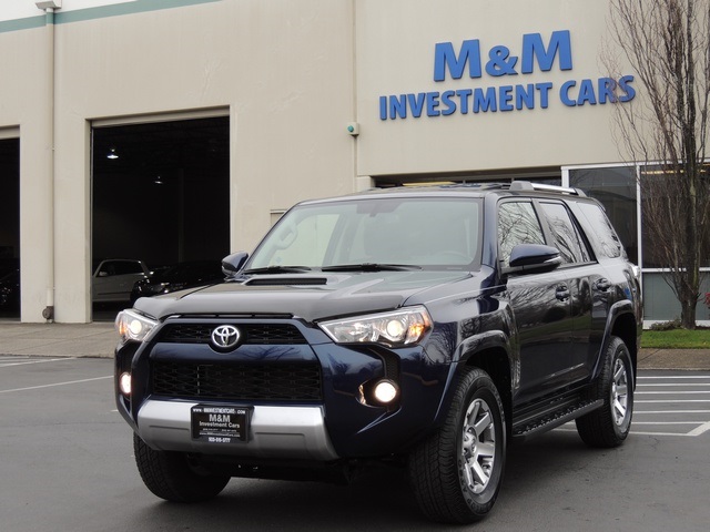 2015 Toyota 4Runner Limited / Sport / 4X4 / 6Cyl / LOADED LOADED   - Photo 1 - Portland, OR 97217